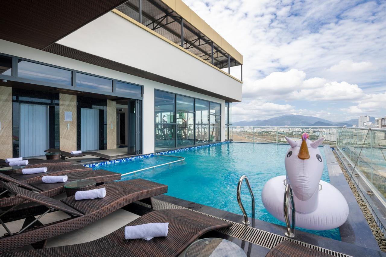 Miracle Luxury Nha Trang Hotel Kültér fotó