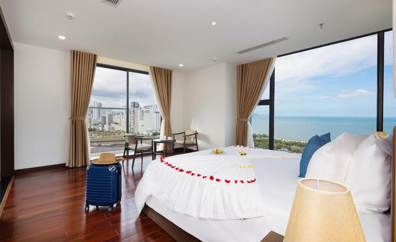 Miracle Luxury Nha Trang Hotel Kültér fotó