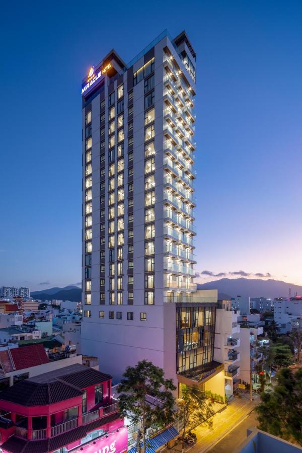Miracle Luxury Nha Trang Hotel Kültér fotó