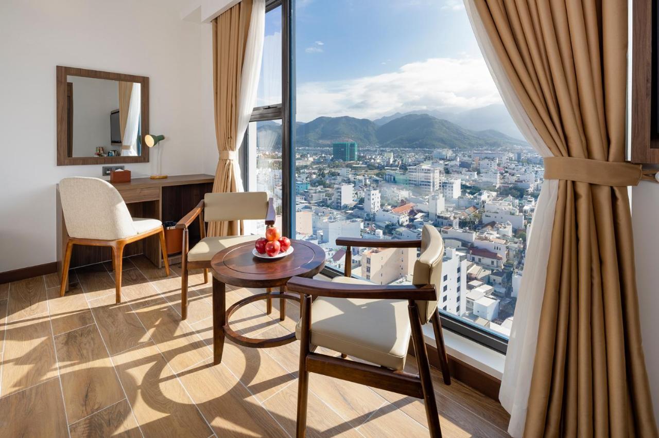 Miracle Luxury Nha Trang Hotel Kültér fotó