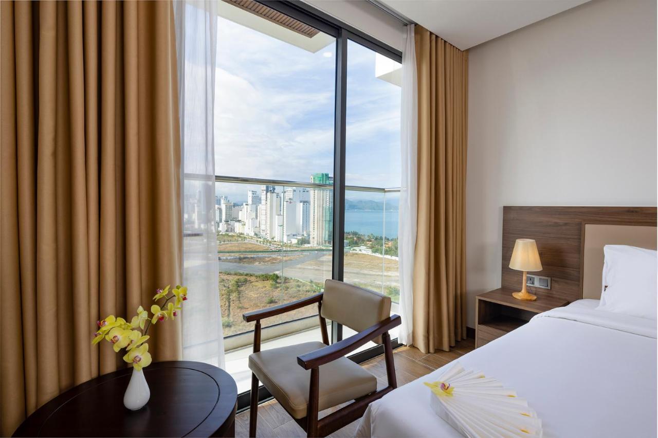 Miracle Luxury Nha Trang Hotel Kültér fotó