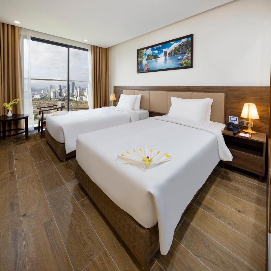 Miracle Luxury Nha Trang Hotel Kültér fotó