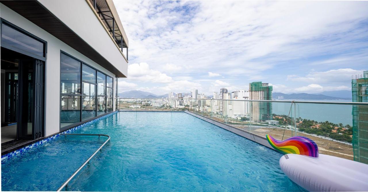 Miracle Luxury Nha Trang Hotel Kültér fotó